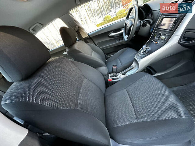 Сірий Тойота Ауріс, об'ємом двигуна 1.8 л та пробігом 203 тис. км за 11500 $, фото 38 на Automoto.ua