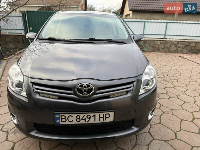 Сірий Тойота Ауріс, об'ємом двигуна 1.6 л та пробігом 129 тис. км за 9250 $, фото 18 на Automoto.ua