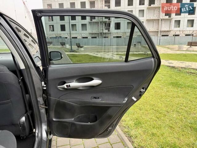 Сірий Тойота Ауріс, об'ємом двигуна 1.6 л та пробігом 89 тис. км за 9999 $, фото 61 на Automoto.ua