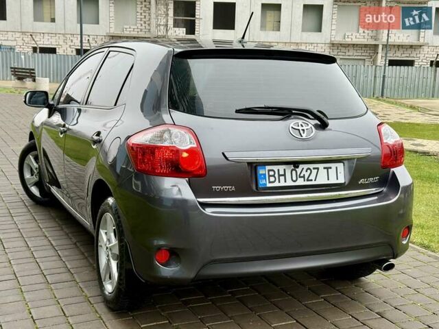 Сірий Тойота Ауріс, об'ємом двигуна 1.6 л та пробігом 89 тис. км за 9999 $, фото 27 на Automoto.ua