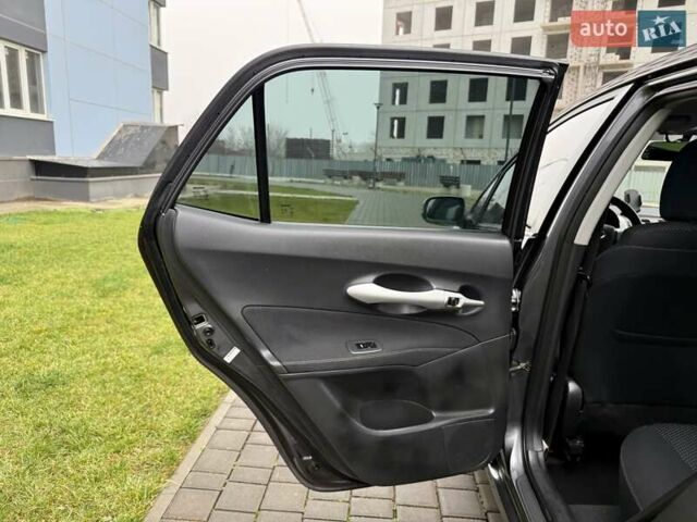 Сірий Тойота Ауріс, об'ємом двигуна 1.6 л та пробігом 89 тис. км за 9999 $, фото 55 на Automoto.ua