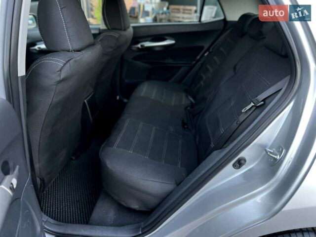 Серый Тойота Аурис, объемом двигателя 1.6 л и пробегом 164 тыс. км за 9500 $, фото 7 на Automoto.ua