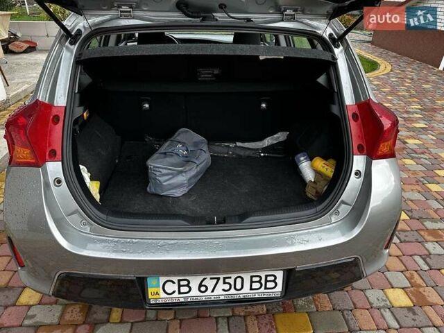 Серый Тойота Аурис, объемом двигателя 1.6 л и пробегом 243 тыс. км за 10600 $, фото 20 на Automoto.ua