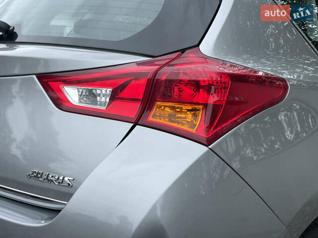Серый Тойота Аурис, объемом двигателя 2 л и пробегом 171 тыс. км за 8990 $, фото 10 на Automoto.ua