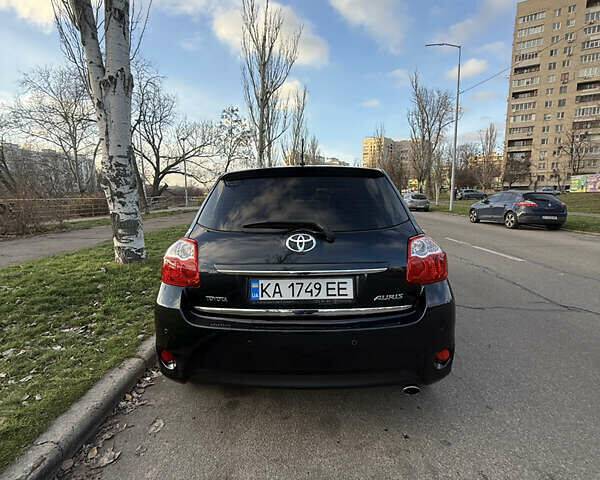 Серый Тойота Аурис, объемом двигателя 1.6 л и пробегом 97 тыс. км за 11200 $, фото 4 на Automoto.ua