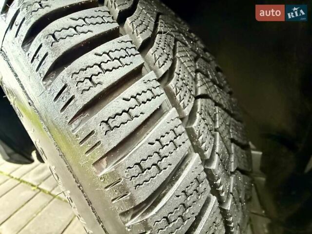 Сірий Тойота Ауріс, об'ємом двигуна 1.6 л та пробігом 89 тис. км за 9999 $, фото 72 на Automoto.ua