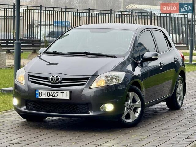 Сірий Тойота Ауріс, об'ємом двигуна 1.6 л та пробігом 89 тис. км за 9999 $, фото 17 на Automoto.ua