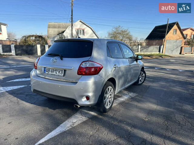 Сірий Тойота Ауріс, об'ємом двигуна 1.6 л та пробігом 190 тис. км за 9999 $, фото 8 на Automoto.ua