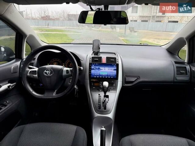 Сірий Тойота Ауріс, об'ємом двигуна 1.6 л та пробігом 89 тис. км за 9999 $, фото 67 на Automoto.ua