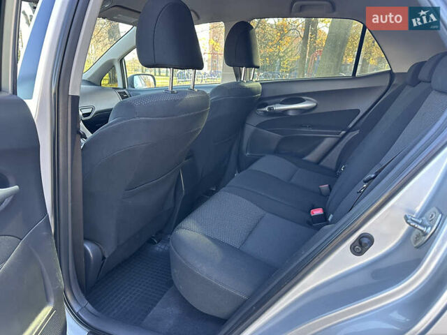 Сірий Тойота Ауріс, об'ємом двигуна 1.6 л та пробігом 190 тис. км за 9999 $, фото 33 на Automoto.ua