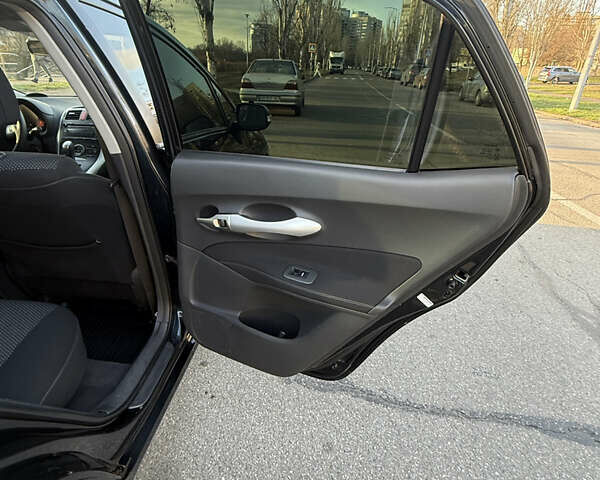 Серый Тойота Аурис, объемом двигателя 1.6 л и пробегом 97 тыс. км за 11200 $, фото 19 на Automoto.ua