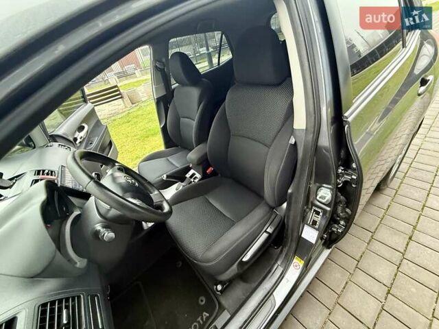Сірий Тойота Ауріс, об'ємом двигуна 1.6 л та пробігом 89 тис. км за 9999 $, фото 33 на Automoto.ua