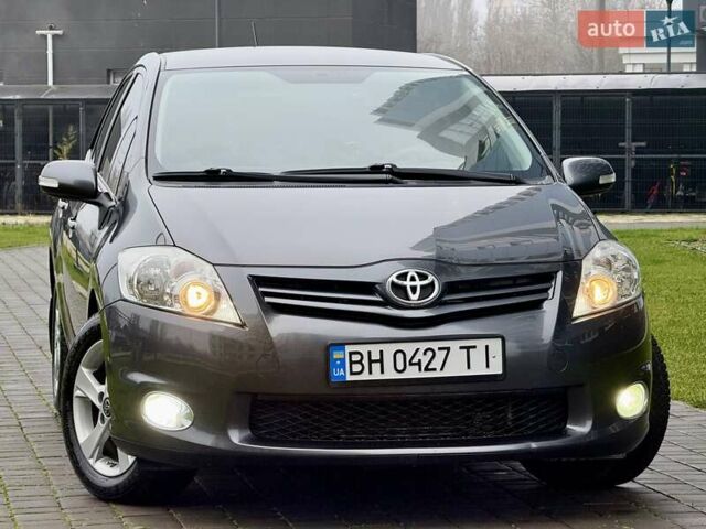 Сірий Тойота Ауріс, об'ємом двигуна 1.6 л та пробігом 89 тис. км за 9999 $, фото 19 на Automoto.ua