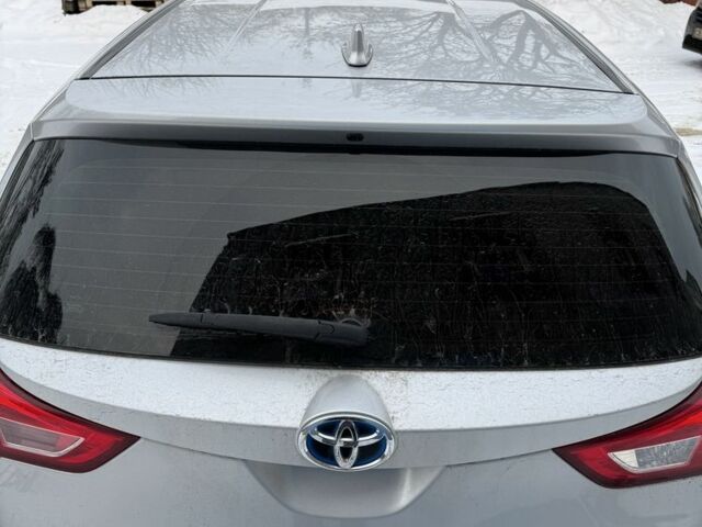 Сірий Тойота Ауріс, об'ємом двигуна 1.8 л та пробігом 164 тис. км за 12000 $, фото 4 на Automoto.ua