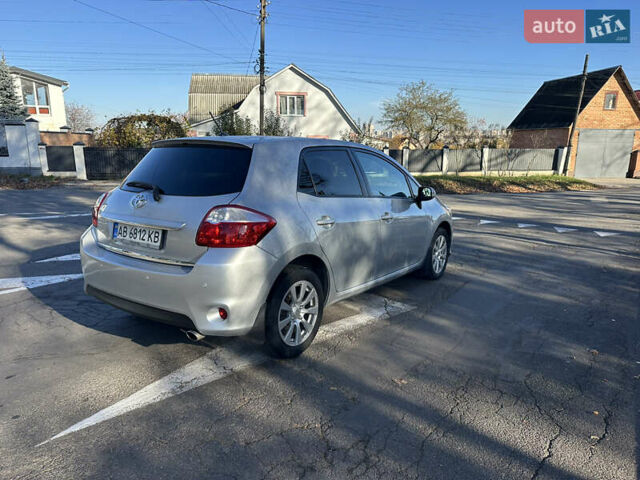 Сірий Тойота Ауріс, об'ємом двигуна 1.6 л та пробігом 190 тис. км за 9999 $, фото 23 на Automoto.ua