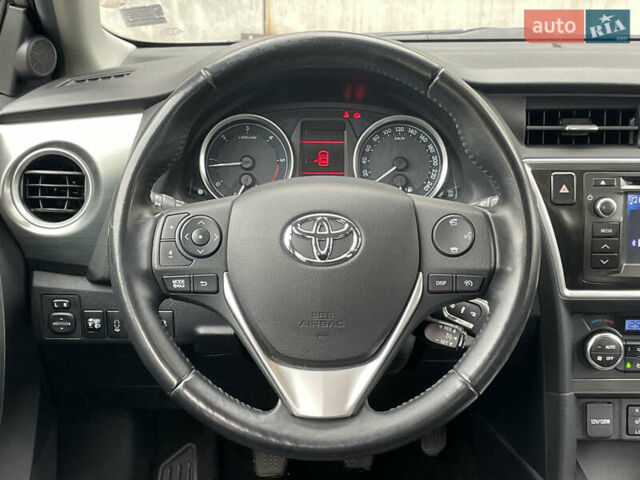Серый Тойота Аурис, объемом двигателя 2 л и пробегом 171 тыс. км за 8990 $, фото 19 на Automoto.ua