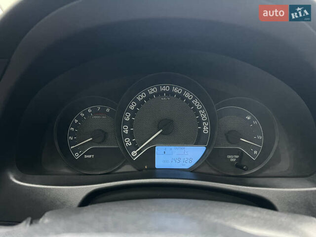 Серый Тойота Аурис, объемом двигателя 1.3 л и пробегом 149 тыс. км за 8900 $, фото 3 на Automoto.ua
