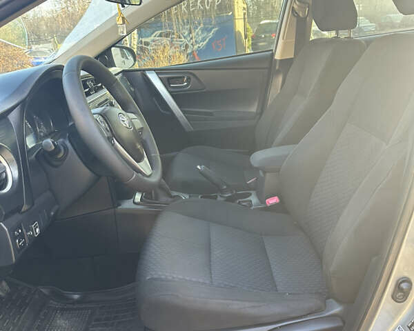 Сірий Тойота Ауріс, об'ємом двигуна 1.33 л та пробігом 202 тис. км за 8900 $, фото 8 на Automoto.ua