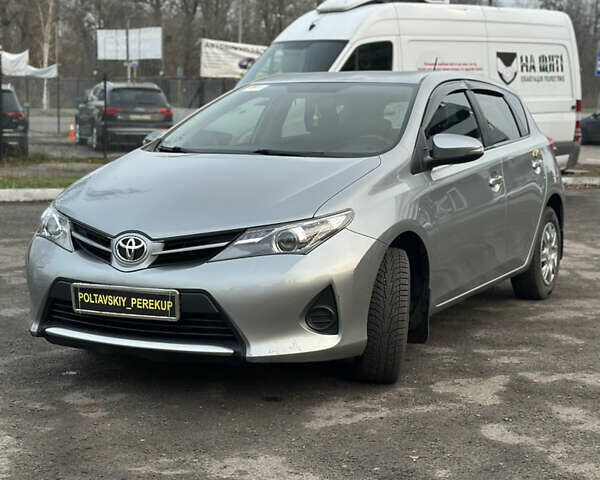 Сірий Тойота Ауріс, об'ємом двигуна 1.33 л та пробігом 202 тис. км за 8900 $, фото 2 на Automoto.ua