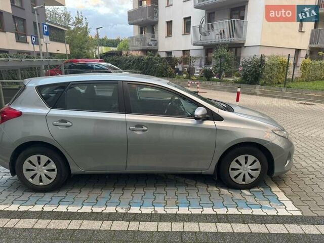 Тойота Аурис 2013 в Львове на Automoto.ua Серый Тойота Аурис, объемом двигателя 1.33 л и пробегом 119 тыс. км за 9800 $, фото 11 на Automoto.ua