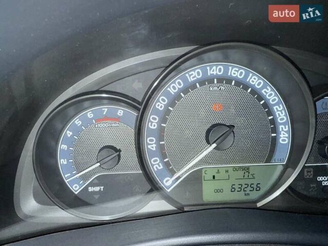 Сірий Тойота Ауріс, об'ємом двигуна 1.3 л та пробігом 63 тис. км за 9800 $, фото 41 на Automoto.ua
