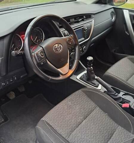 Сірий Тойота Ауріс, об'ємом двигуна 2 л та пробігом 255 тис. км за 12500 $, фото 16 на Automoto.ua