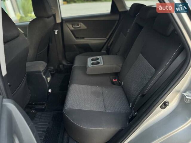 Серый Тойота Аурис, объемом двигателя 2 л и пробегом 185 тыс. км за 11999 $, фото 47 на Automoto.ua