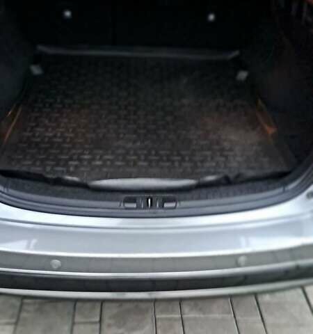 Сірий Тойота Ауріс, об'ємом двигуна 2 л та пробігом 255 тис. км за 12500 $, фото 6 на Automoto.ua