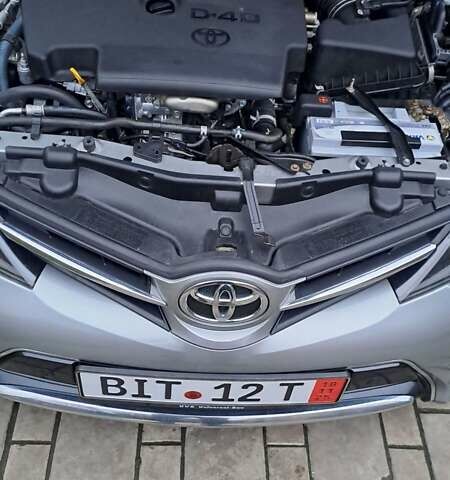 Сірий Тойота Ауріс, об'ємом двигуна 2 л та пробігом 255 тис. км за 12500 $, фото 2 на Automoto.ua