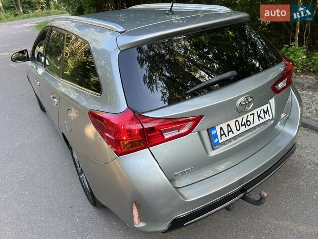 Сірий Тойота Ауріс, об'ємом двигуна 1.36 л та пробігом 215 тис. км за 8300 $, фото 33 на Automoto.ua