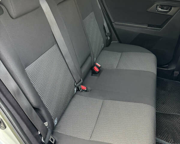 Сірий Тойота Ауріс, об'ємом двигуна 2 л та пробігом 225 тис. км за 11000 $, фото 17 на Automoto.ua