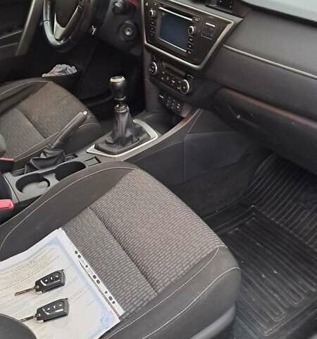 Сірий Тойота Ауріс, об'ємом двигуна 2 л та пробігом 255 тис. км за 12500 $, фото 10 на Automoto.ua