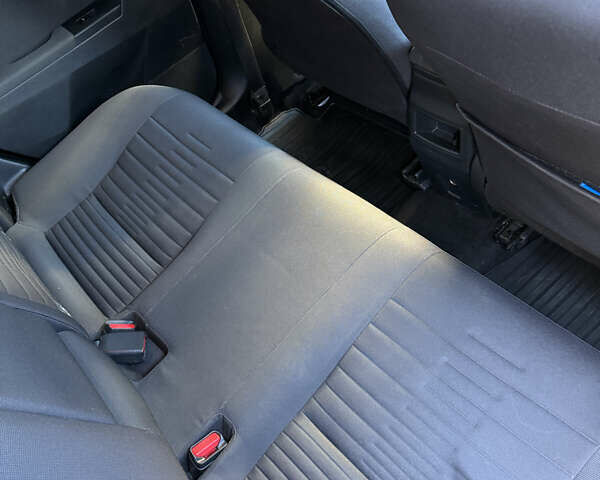 Сірий Тойота Ауріс, об'ємом двигуна 1.8 л та пробігом 257 тис. км за 12800 $, фото 10 на Automoto.ua