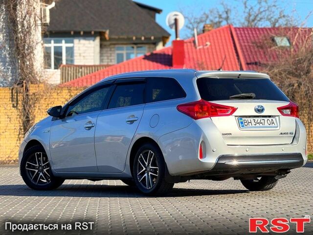 Серый Тойота Аурис, объемом двигателя 18 л и пробегом 150 тыс. км за 13300 $, фото 8 на Automoto.ua