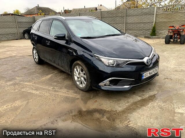 Сірий Тойота Ауріс, об'ємом двигуна 1.8 л та пробігом 147 тис. км за 6200 $, фото 2 на Automoto.ua