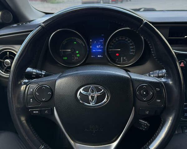 Сірий Тойота Ауріс, об'ємом двигуна 1.8 л та пробігом 257 тис. км за 12800 $, фото 16 на Automoto.ua