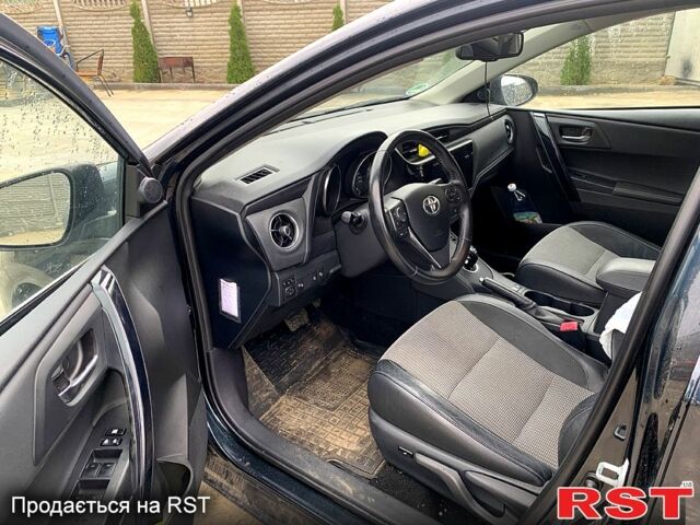 Сірий Тойота Ауріс, об'ємом двигуна 1.8 л та пробігом 147 тис. км за 6200 $, фото 9 на Automoto.ua