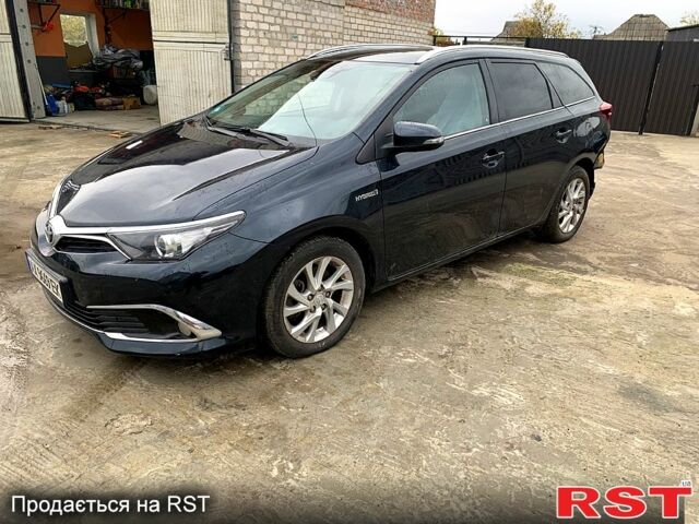 Сірий Тойота Ауріс, об'ємом двигуна 1.8 л та пробігом 147 тис. км за 6200 $, фото 3 на Automoto.ua