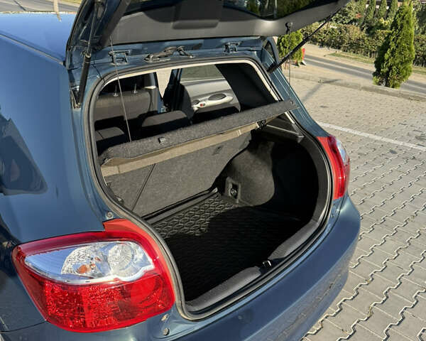 Синій Тойота Ауріс, об'ємом двигуна 2.2 л та пробігом 257 тис. км за 6300 $, фото 8 на Automoto.ua