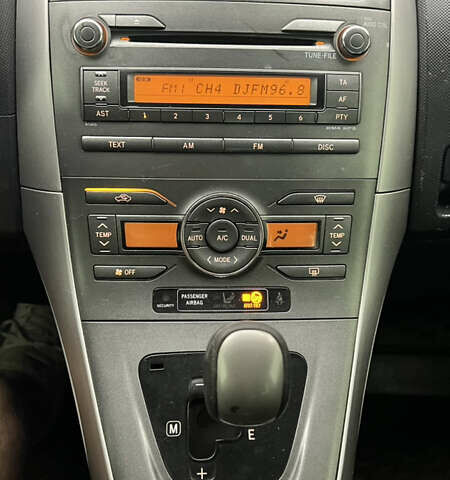 Синий Тойота Аурис, объемом двигателя 1.6 л и пробегом 245 тыс. км за 4990 $, фото 12 на Automoto.ua