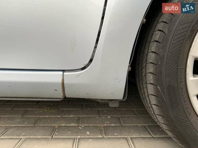 Синий Тойота Аурис, объемом двигателя 1.6 л и пробегом 161 тыс. км за 7800 $, фото 9 на Automoto.ua