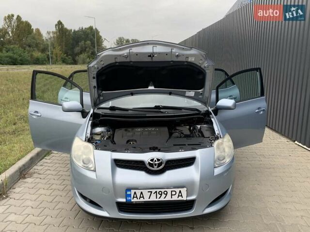 Синий Тойота Аурис, объемом двигателя 1.6 л и пробегом 161 тыс. км за 7800 $, фото 6 на Automoto.ua