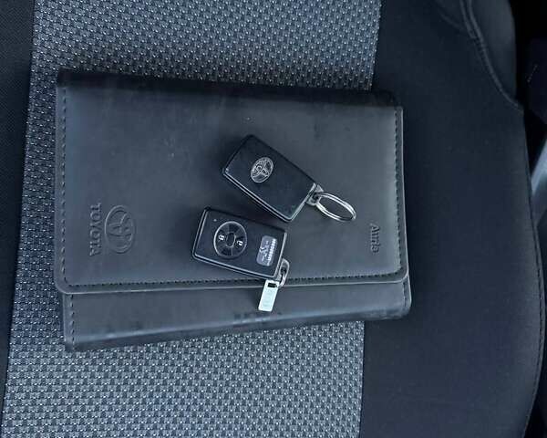 Тойота Аурис 2007 в Львове на Automoto.ua Синий Тойота Аурис, объемом двигателя 2.2 л и пробегом 215 тыс. км за 5800 $, фото 18 на Automoto.ua