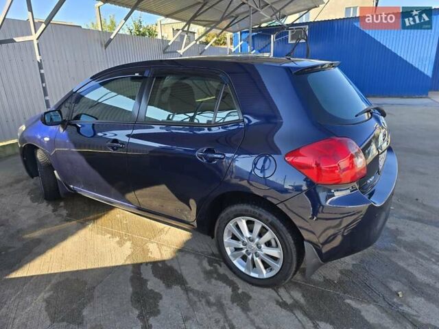 Синий Тойота Аурис, объемом двигателя 1.6 л и пробегом 250 тыс. км за 6500 $, фото 3 на Automoto.ua