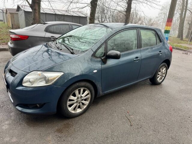 Синий Тойота Аурис, объемом двигателя 2 л и пробегом 198 тыс. км за 3000 $, фото 2 на Automoto.ua