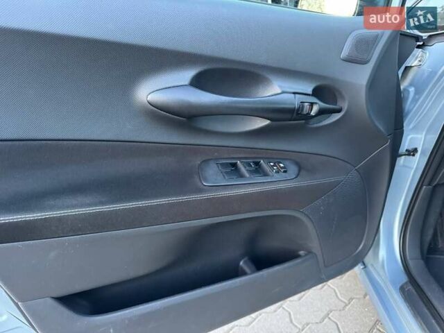 Тойота Аурис 2007 в Львове на Automoto.ua Синий Тойота Аурис, объемом двигателя 2.2 л и пробегом 215 тыс. км за 5800 $, фото 17 на Automoto.ua