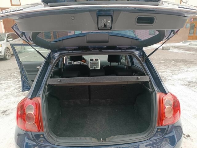 Синий Тойота Аурис, объемом двигателя 1.6 л и пробегом 160 тыс. км за 6600 $, фото 2 на Automoto.ua