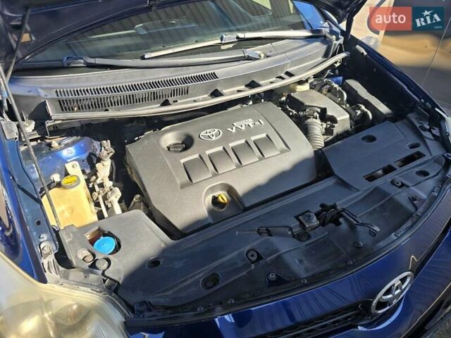 Синий Тойота Аурис, объемом двигателя 1.6 л и пробегом 250 тыс. км за 6500 $, фото 8 на Automoto.ua