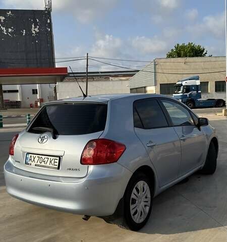 Синий Тойота Аурис, объемом двигателя 1.6 л и пробегом 251 тыс. км за 6700 $, фото 3 на Automoto.ua