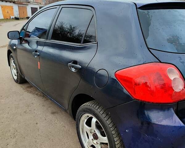 Синий Тойота Аурис, объемом двигателя 1.6 л и пробегом 390 тыс. км за 3650 $, фото 9 на Automoto.ua